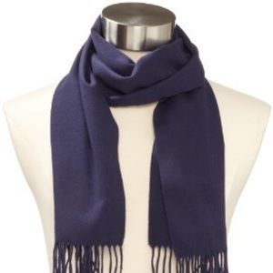NEW Amicale 100% cashmere Scarf